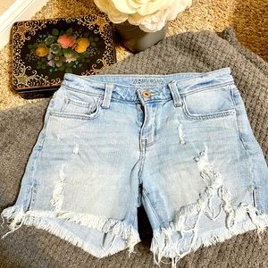 Arizona Jean CO Distressed Shorts